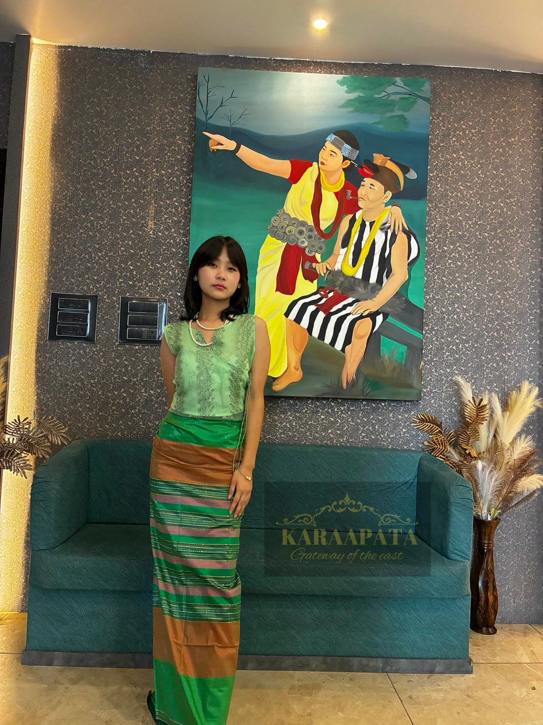 Green silk with multi-colored stripes gale